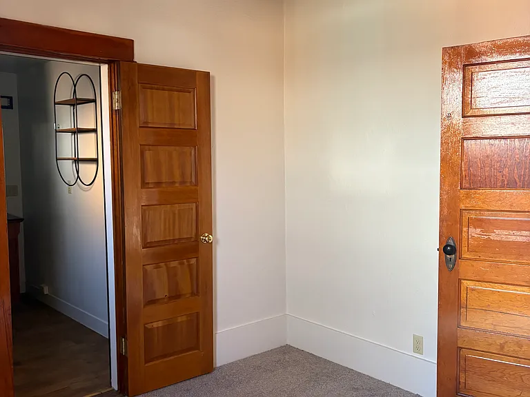 330 Browning Ave #B — Photo 12