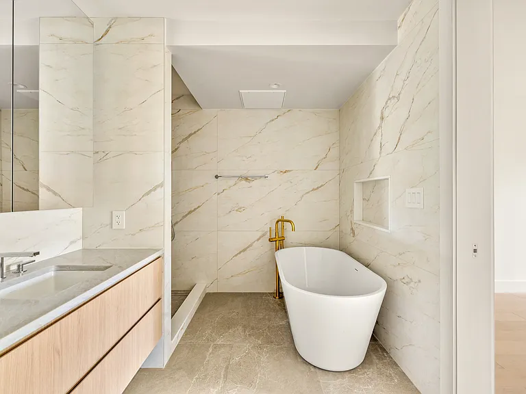 30 Sterling Pl #2 — Photo 8