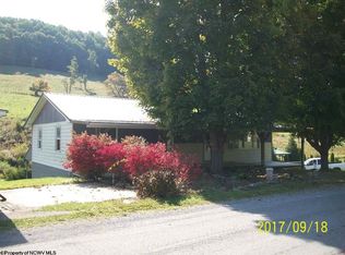 24 Long Run Rd, Belington, WV 26250