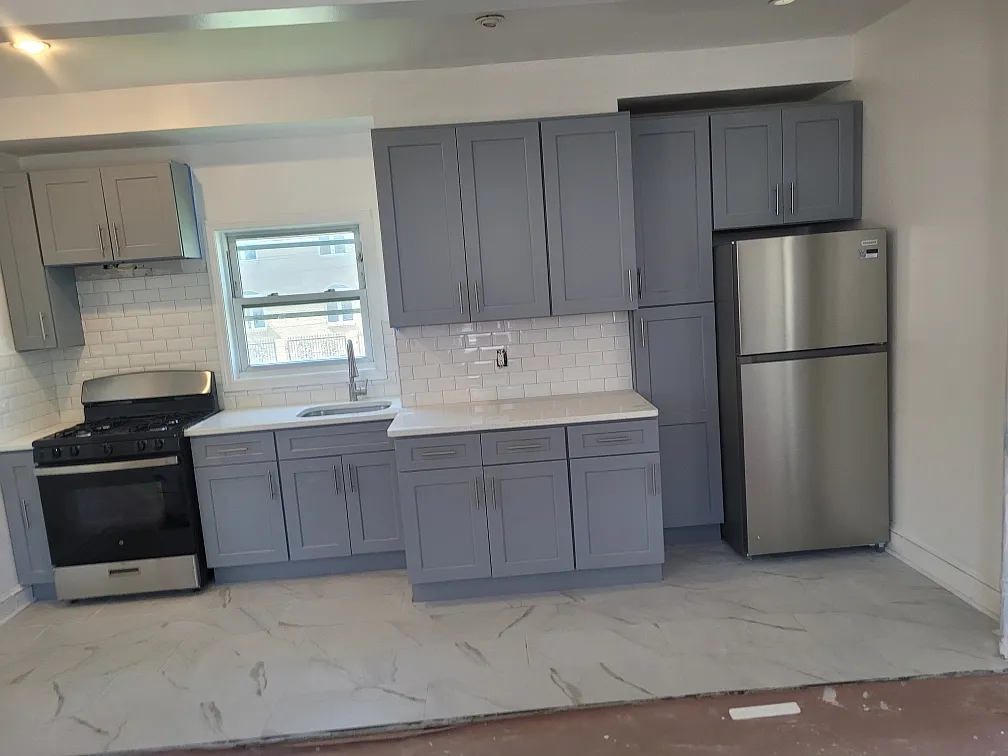 4 bed, $3,550 — Photo 2