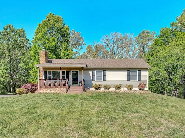 1302 Goodview Rd, Goodview, VA 24095