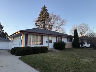 725 Harker AVENUE, Hartford, WI, 53027
