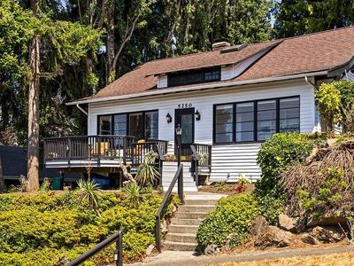 5250 46th Avenue SW, Seattle, WA, 98136