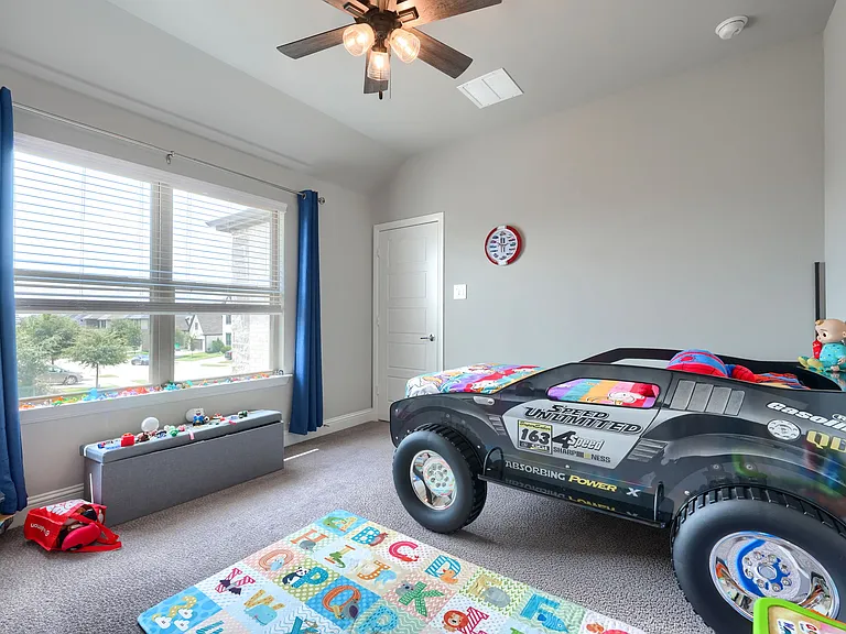 2446 Bainbridge Dr — Photo 25