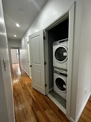 Rented by REAL New York | media 17