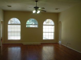 8419 Major Blizzard Dr, Houston, TX 77089