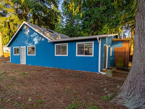 2nd image of 5425 S Island Dr E