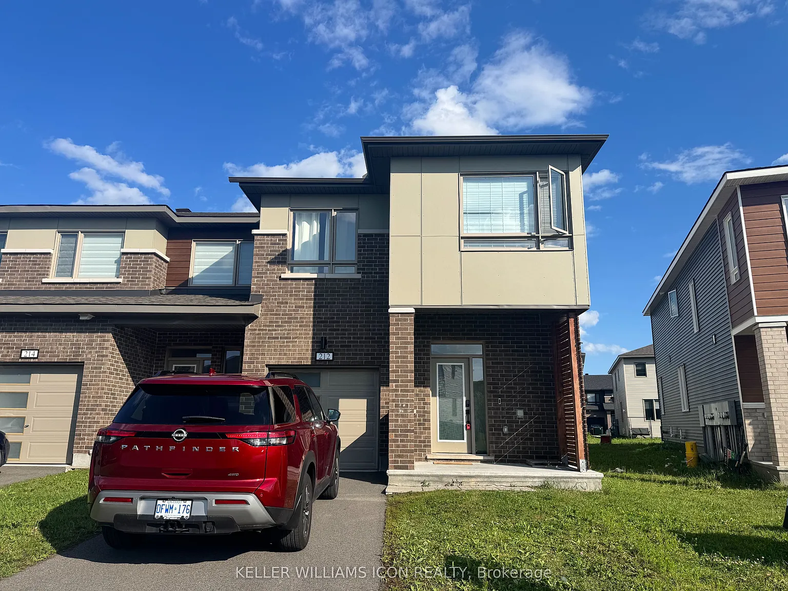 4 bed, $2,880 — Photo 1