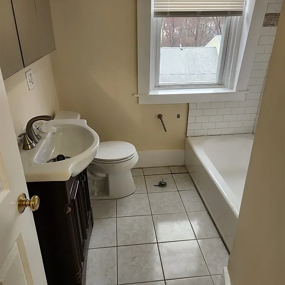 22 Centennial Pl #2 — Photo 2