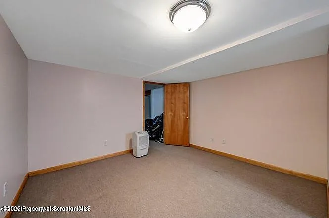1020 W Market St — Photo 21