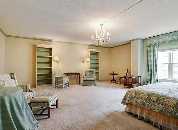 4th image of 1750 Saint Charles Ave APT 410