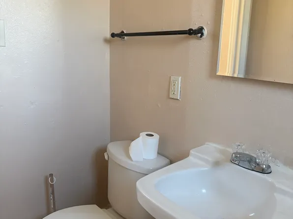 15412 6th St APT B, Victorville, CA 92395