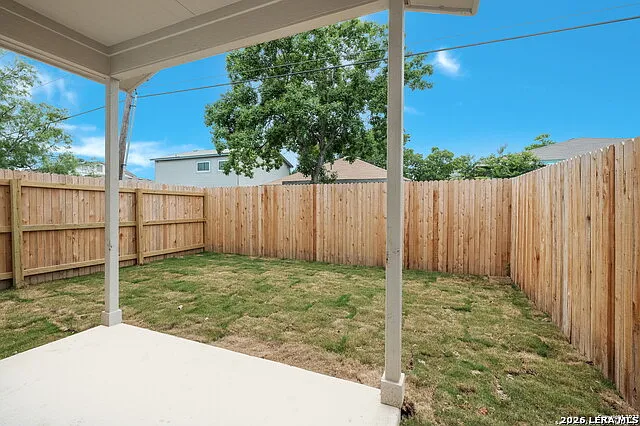 2507 Lynwood Bnd #101 — Photo 17
