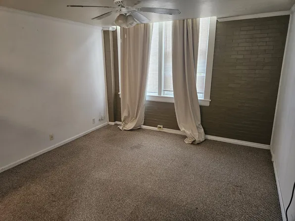 49 Bishop St #4B, Wheeling, WV 26003