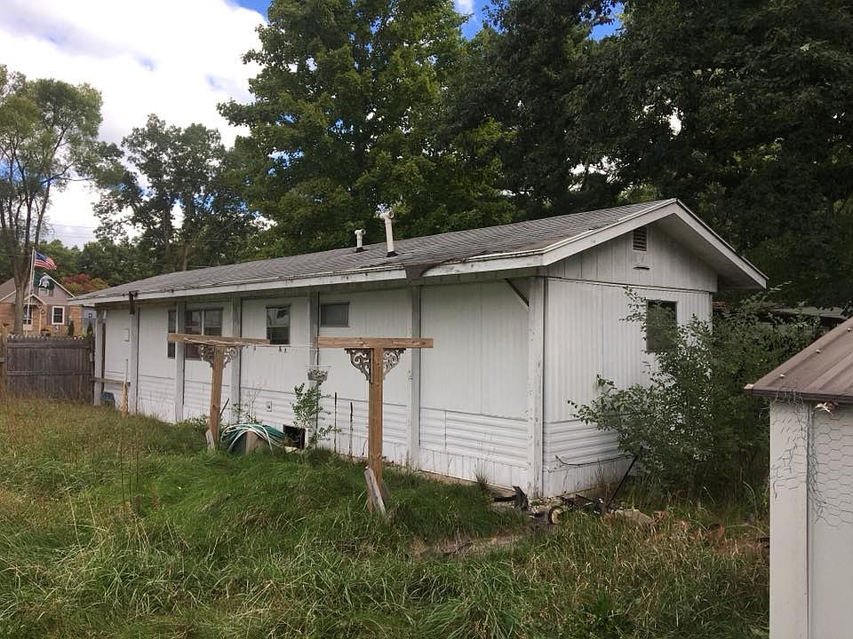 2nd image of 8180 E Ray Dr