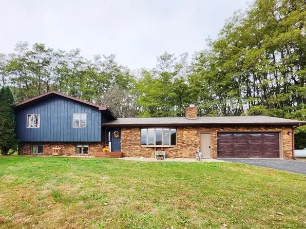 W8938 State Road 82, Elroy, WI 53929
