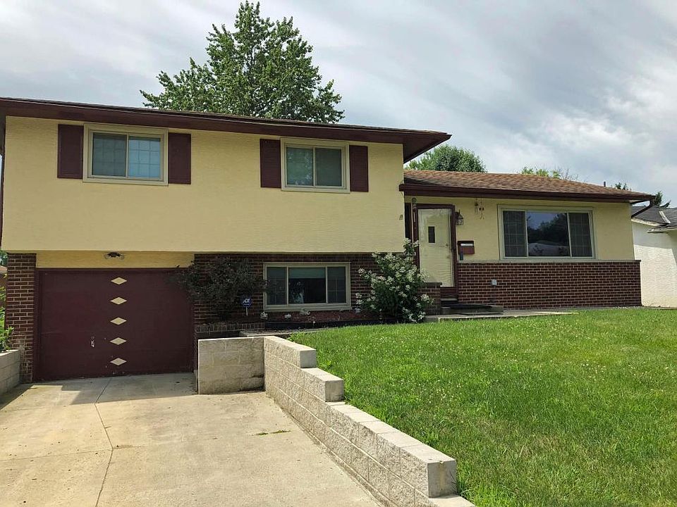 2nd image of 3261 Liv Moor Dr