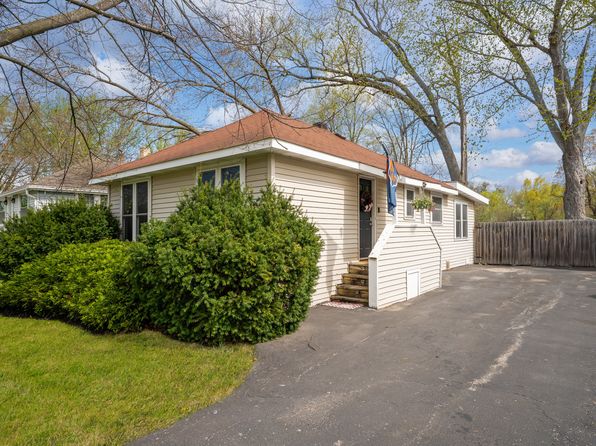 26312 W Blackhawk Ave, Ingleside, IL 60041