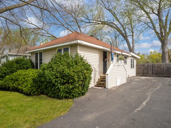26312 W Blackhawk Ave, Ingleside, IL 60041