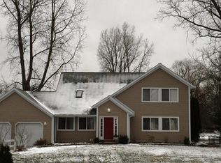 749 Carryback Dr SW, Pataskala, OH 43062