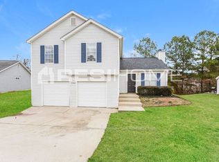 7174 Oakwood Cir, Rex, GA 30273