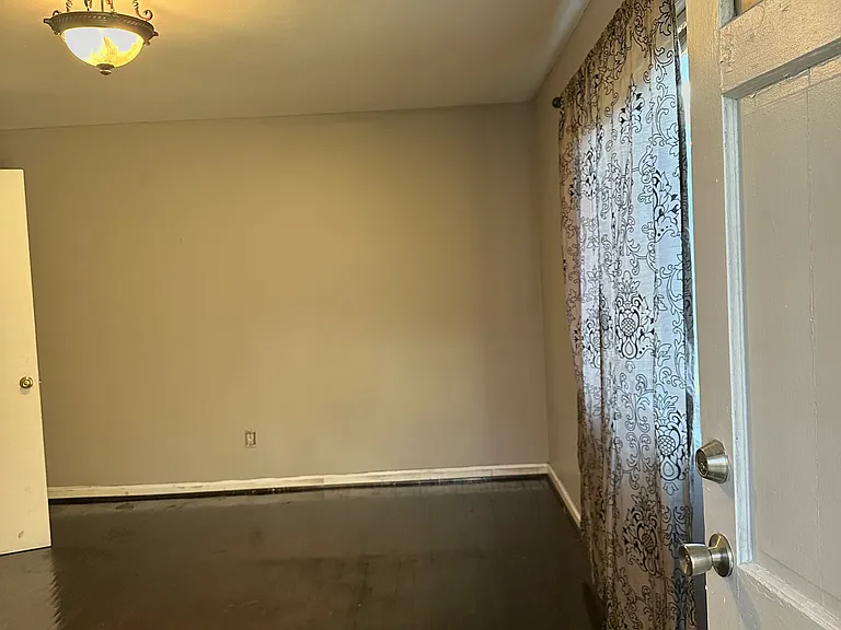 2219 Walker Ave #D — Photo 3