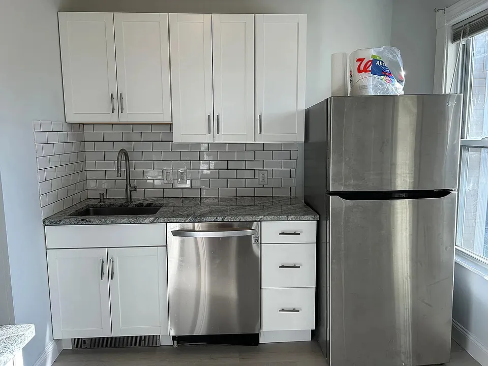 34 Marie Ave #2
