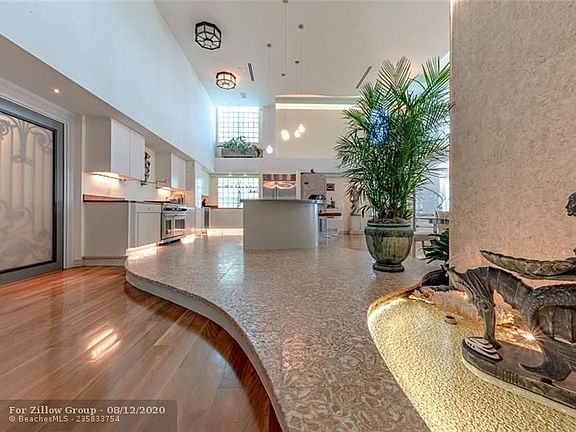 4th image of 101 S Fort Lauderdale Beach Blvd APT 210