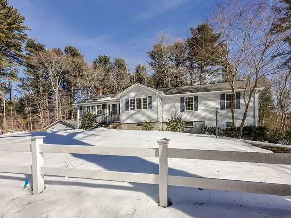 130 Mill St, Foxboro, MA 02035