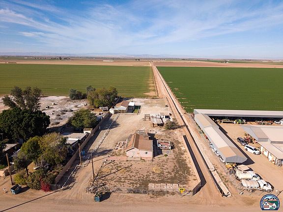 3rd image of 4548 Elder Rd