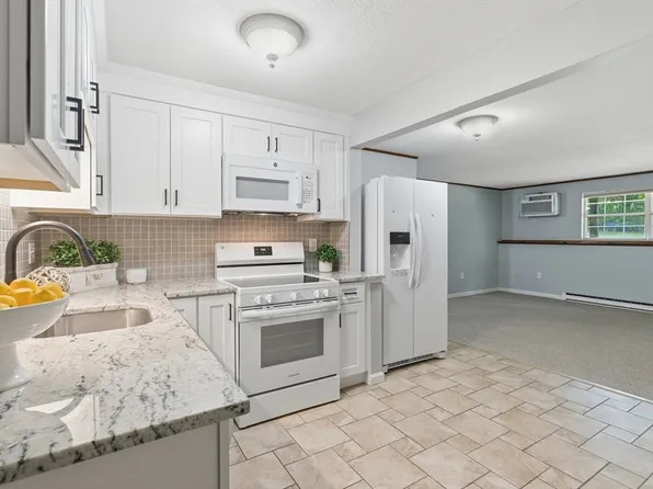 39 Pleasant St Unit A6, Northborough, MA 01532