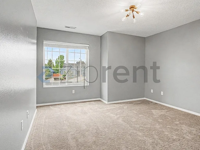 19719 Nevin Ct — Photo 23