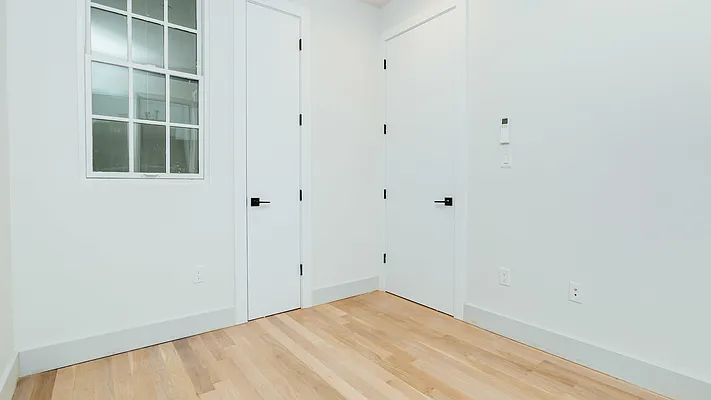 Rented by Nooklyn NYC LLC | media 17