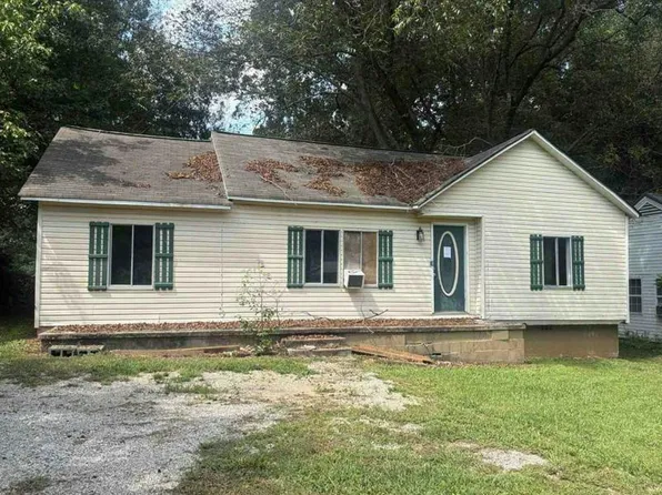268 White St, Tallapoosa, GA 30176