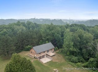 930 N Osborn Ave, White Cloud, MI 49349