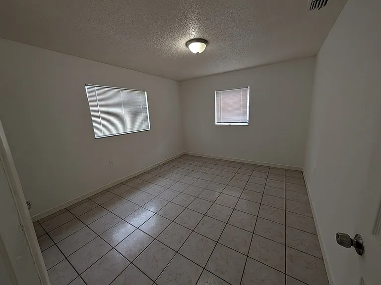 8402 Corney Dr — Photo 18