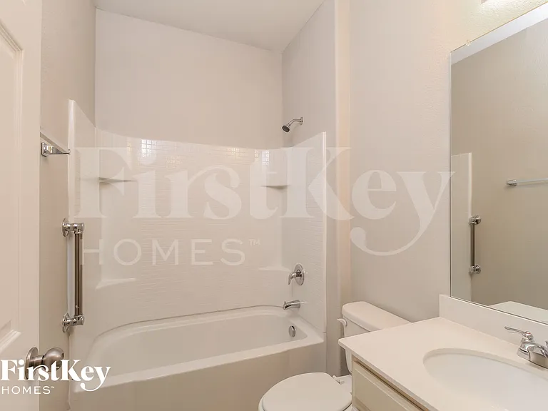 2320 Bernese Ln — Photo 12