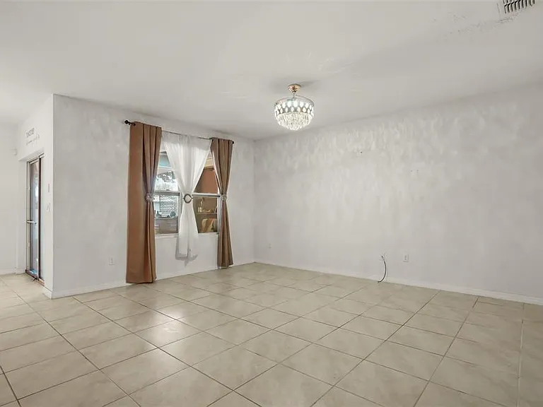 2443 White Lilly Dr — Photo 11