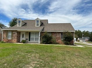 347 Lorraine Ave, Pass Christian, MS 39571