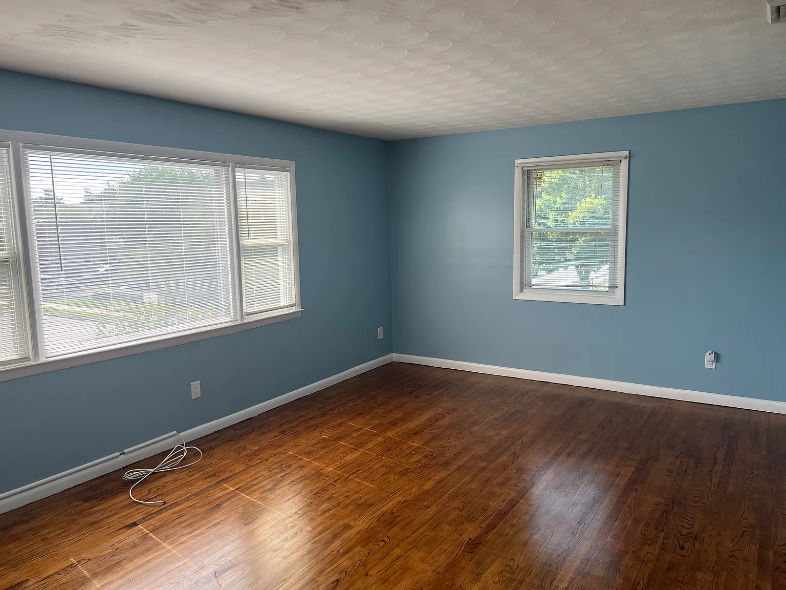 Hollister Ave, Bridgeport — Photo 4