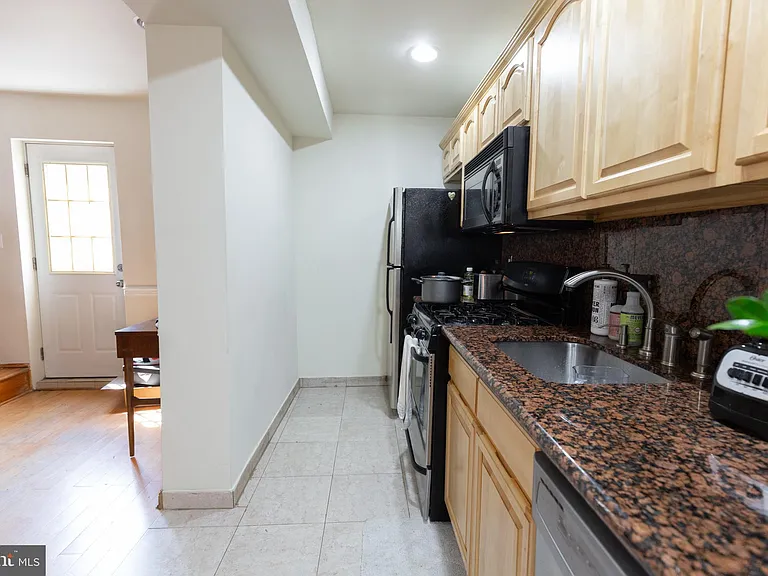 808 Gaul St — Photo 12