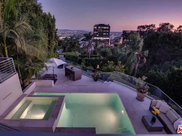 8954 Saint Ives Dr, Los Angeles, CA 90069