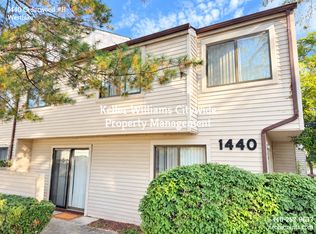 1440 Cedarwood Dr #24H, Westlake, OH 44145