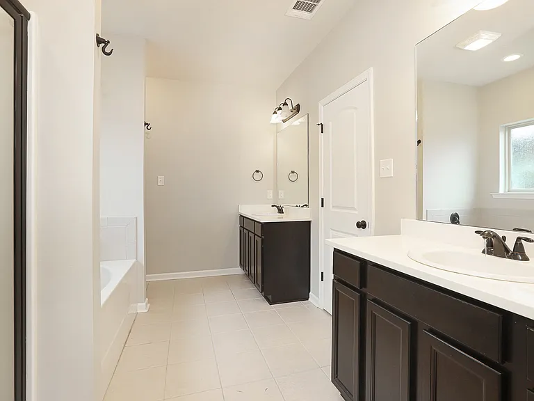 42451 Baystone Ave — Photo 10
