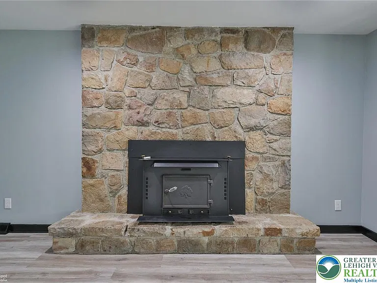 4410 Circle Dr — Photo 44