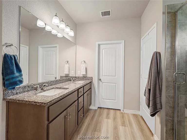 2042 Rock Ridge Ave — Photo 10