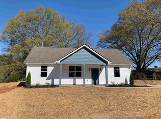 4 Rainbow Dr, Greenville, SC 29617