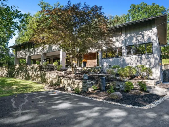 2884 Lower Grandin Rd, Cincinnati, OH 45208