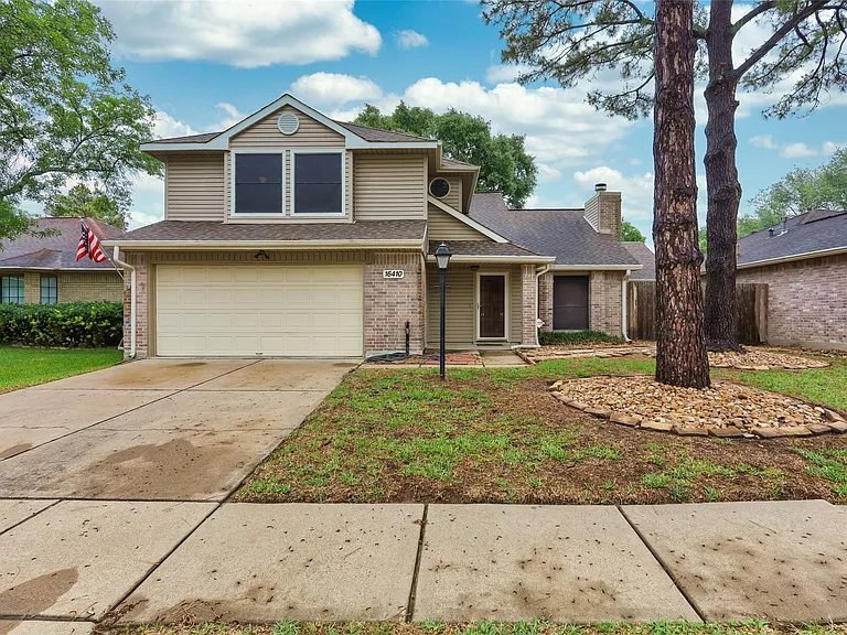 16410 Salinas Ln — Photo 1