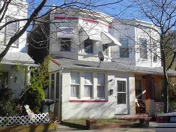 3rd image of 211 N Arizona Ave